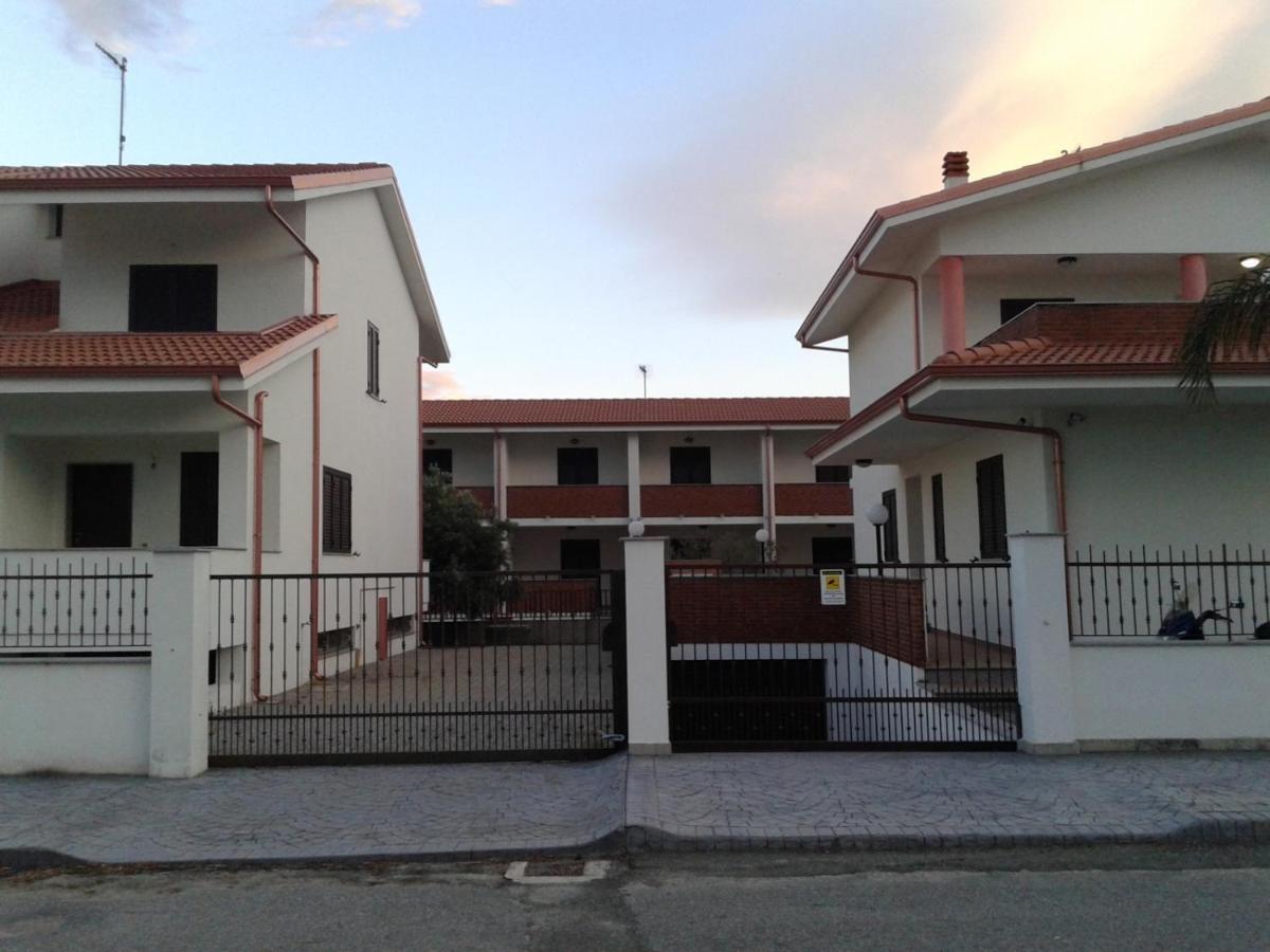 Residence Gualtieri ซานตันเดรอา อาปอสโตโล เดลโล โยนิโอ ภายนอก รูปภาพ